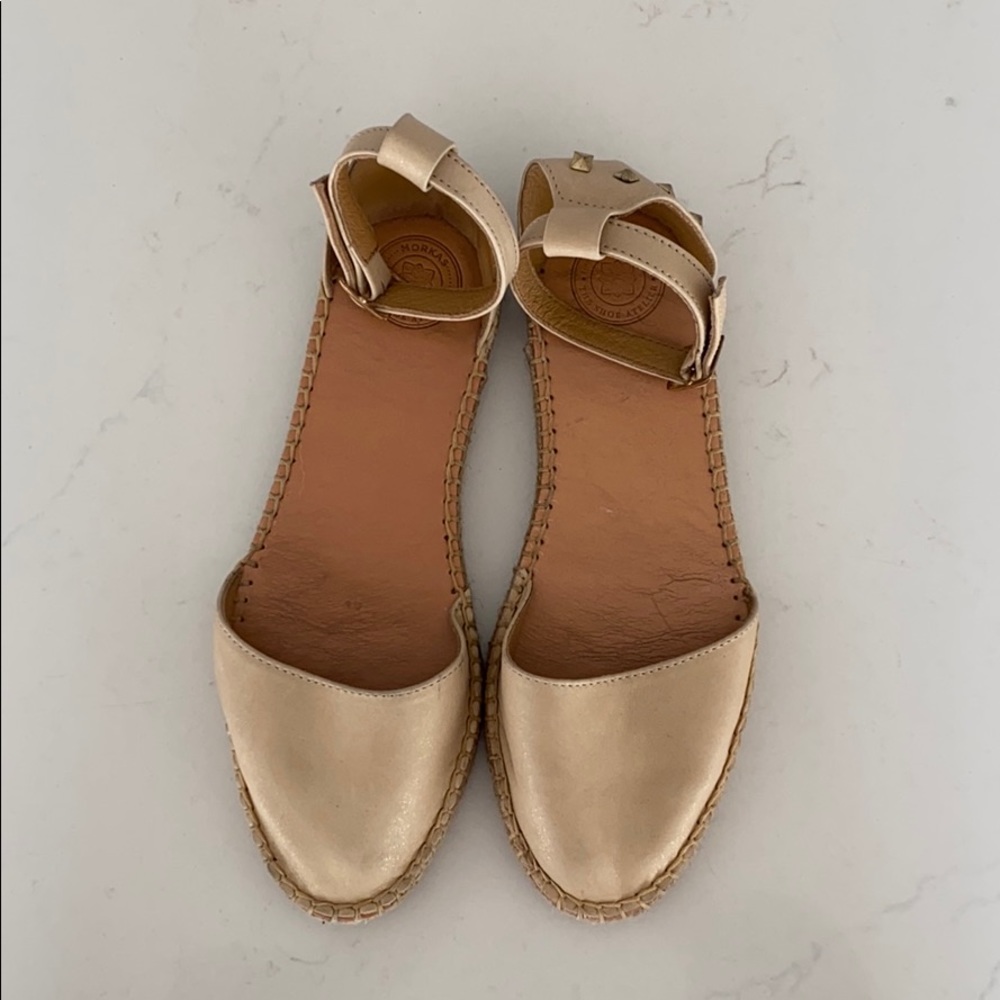 Metallic closed toe espadrilles